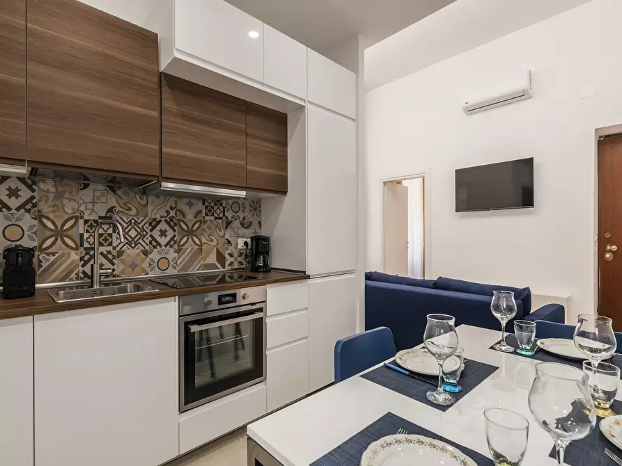 Immagine 5 di Appartamento in affitto  in Viale Giulio Cesare a Roma