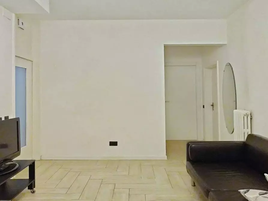 Immagine 10 di Camera in affitto  in Via Angelo De Gasperis a Milano