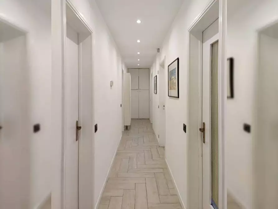 Immagine 3 di Camera in affitto  in Via Angelo De Gasperis a Milano
