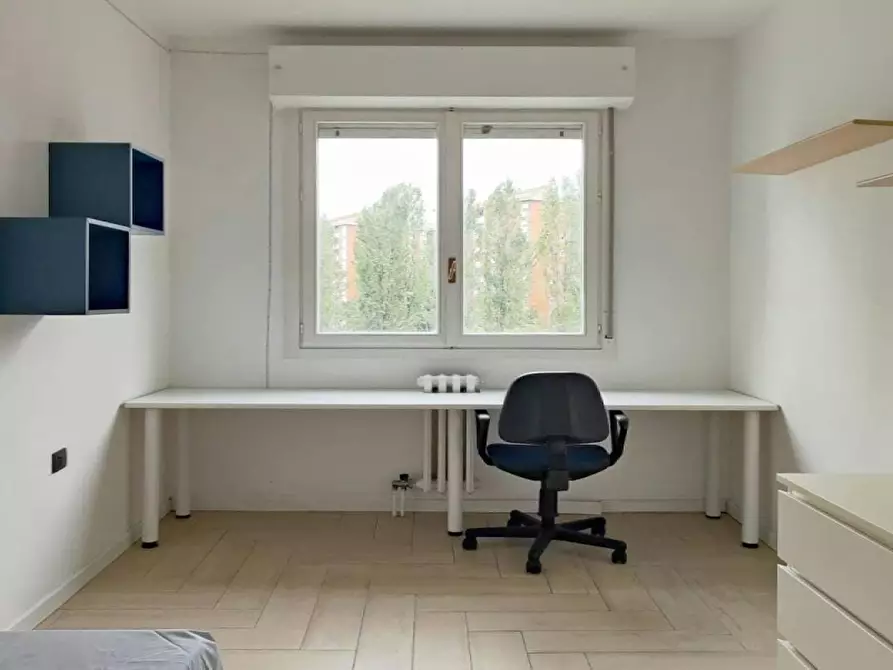 Immagine 10 di Camera in affitto  in Via Angelo De Gasperis a Milano