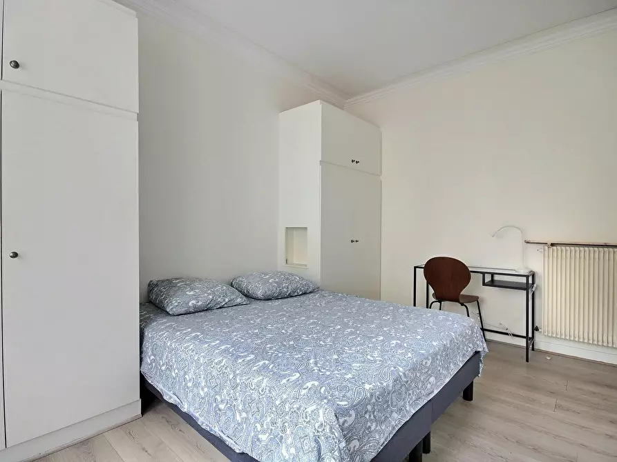 Immagine 1 di Appartamento in affitto  in Rue de Plélo a Paris