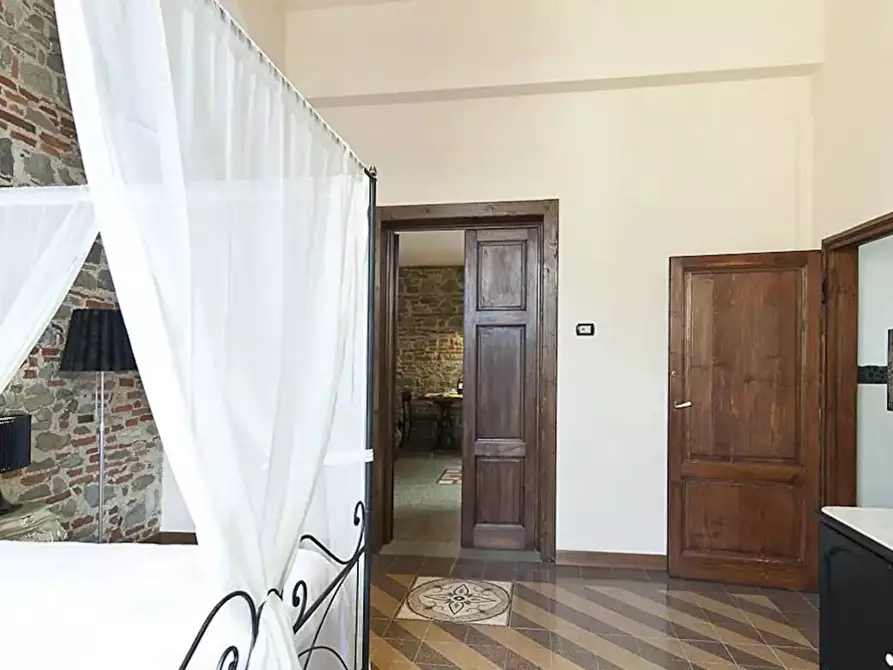Immagine 2 di Casa indipendente in affitto  in Via di Monticelli a Firenze