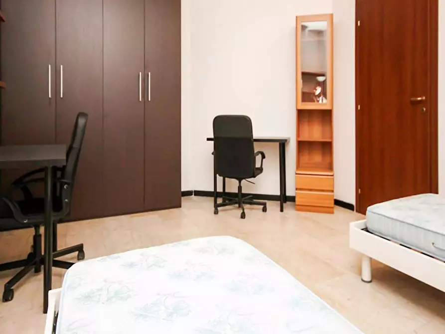 Immagine 1 di Camera in affitto  in Via Imperia a Milano