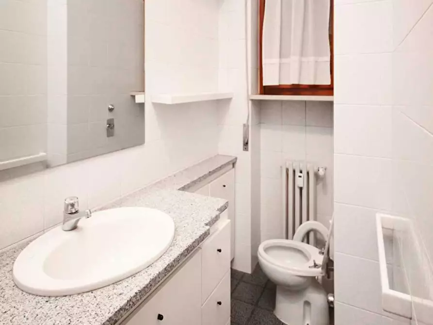 Immagine 10 di Camera in affitto  in Via Imperia a Milano