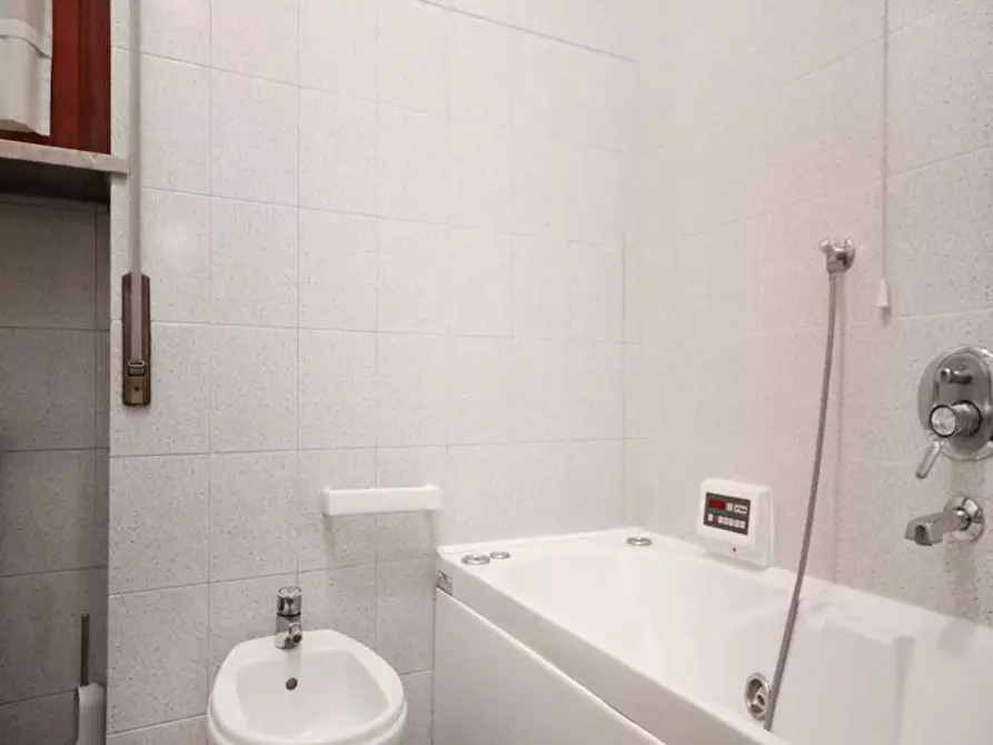 Immagine 8 di Camera in affitto  in Via Imperia a Milano