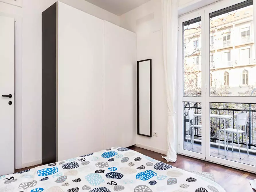 Immagine 1 di Camera in affitto  in Via Antonio Canova a Milano