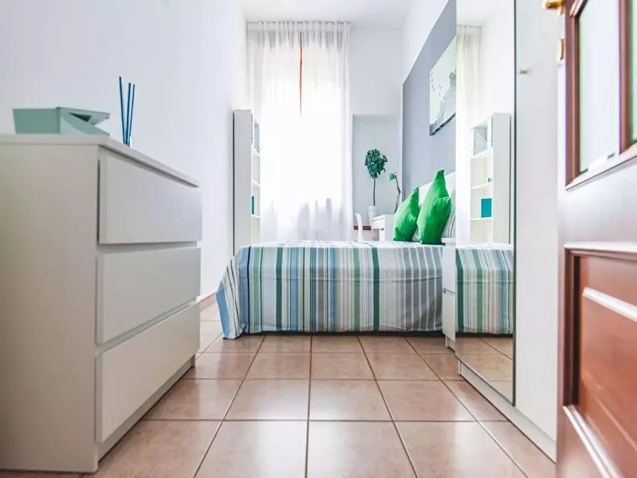 Immagine 2 di Camera in affitto  in Via Giuseppe Frua a Milano