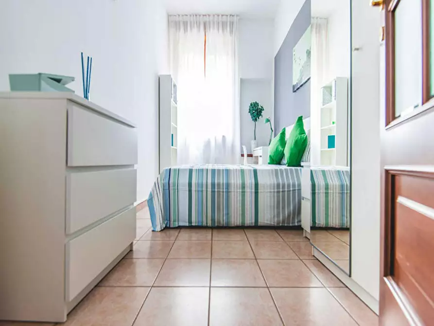 Immagine 4 di Camera in affitto  in Via Giuseppe Frua a Milano