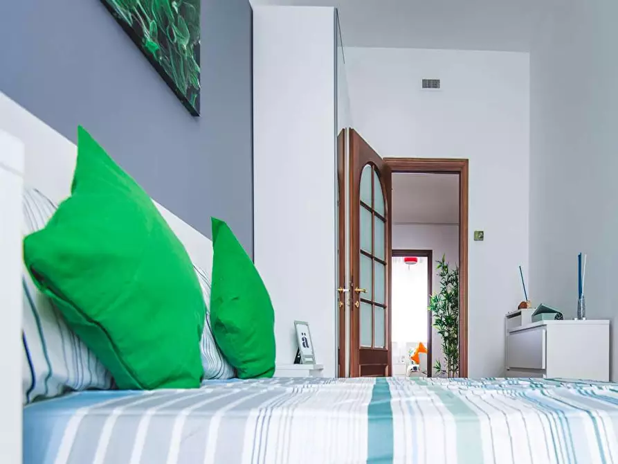 Immagine 5 di Camera in affitto  in Via Giuseppe Frua a Milano