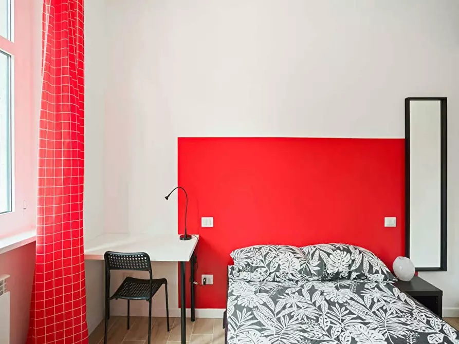 Immagine 2 di Camera in affitto  in Viale Legioni Romane a Milano