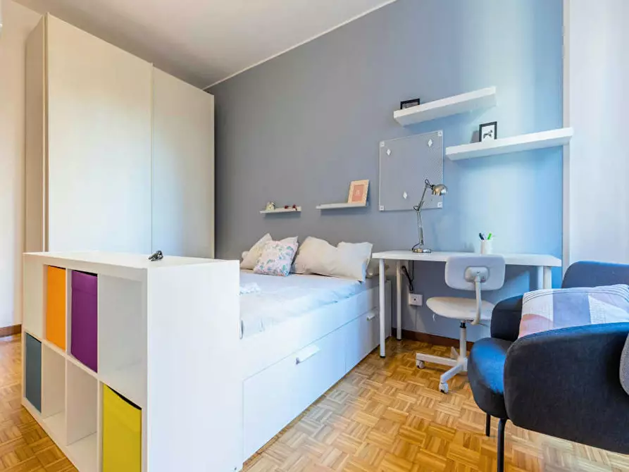 Immagine 3 di Camera in affitto  in Via del Reno a Milano