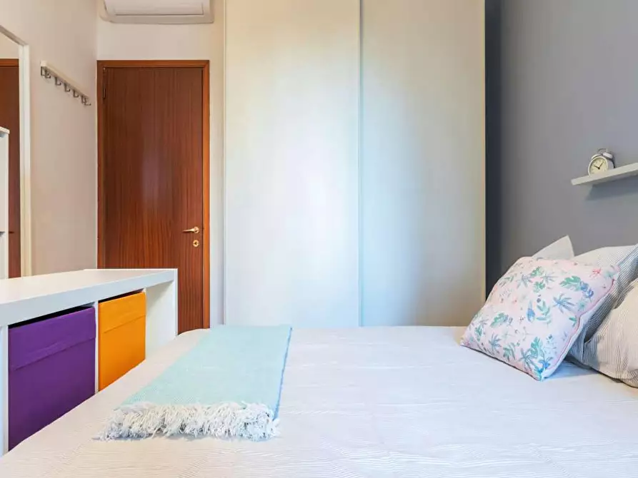 Immagine 7 di Camera in affitto  in Via del Reno a Milano