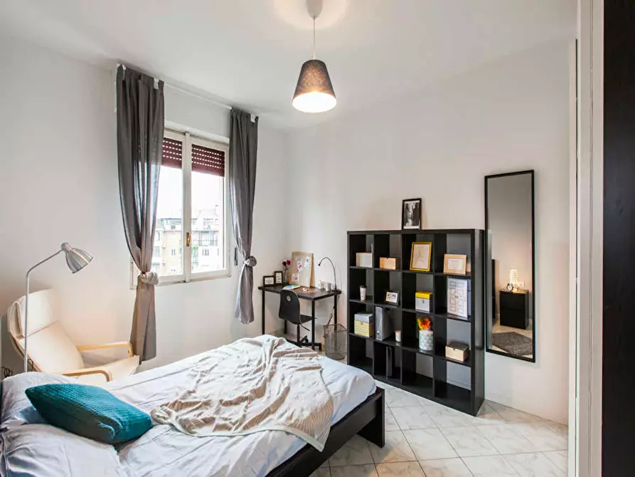 Immagine 3 di Camera in affitto  in Via Salvatore Barzilai a Milano