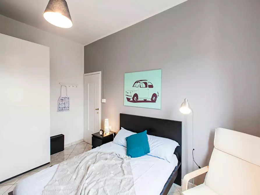 Immagine 5 di Camera in affitto  in Via Salvatore Barzilai a Milano