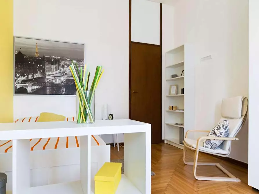 Immagine 8 di Camera in affitto  in Viale Renato Serra a Milano