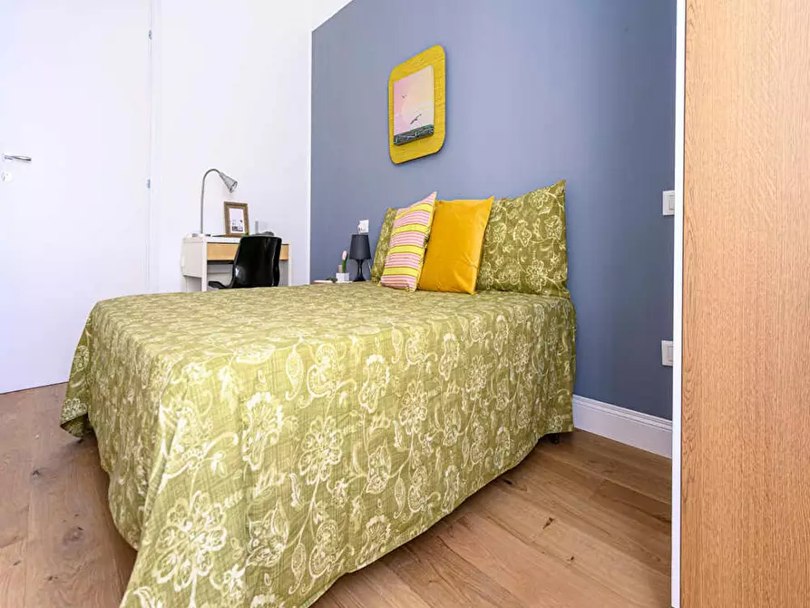 Immagine 1 di Camera in affitto  in Via Spalato a Milano