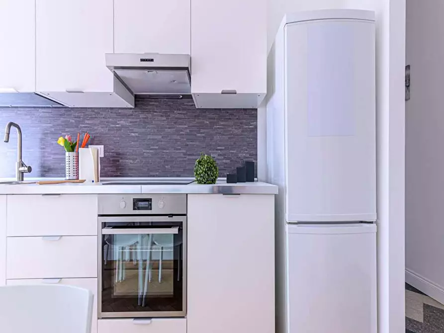 Immagine 10 di Camera in affitto  in Via Spalato a Milano