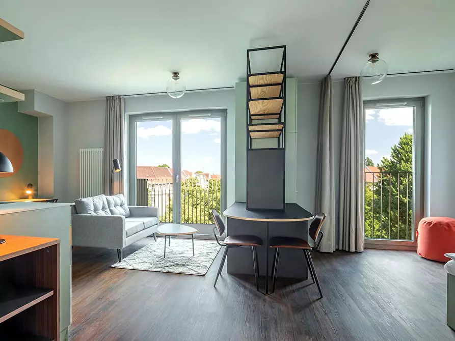 Immagine 2 di Appartamento in affitto  in Braunschweiger Straße a Berlin