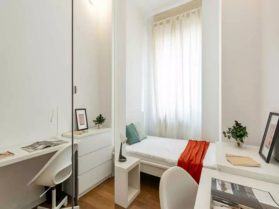 Immagine 2 di Camera in affitto  in Via Giovanni Battista Pergolesi a Milano