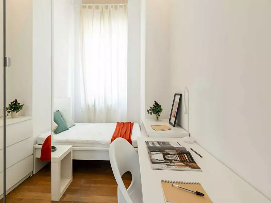 Immagine 3 di Camera in affitto  in Via Giovanni Battista Pergolesi a Milano