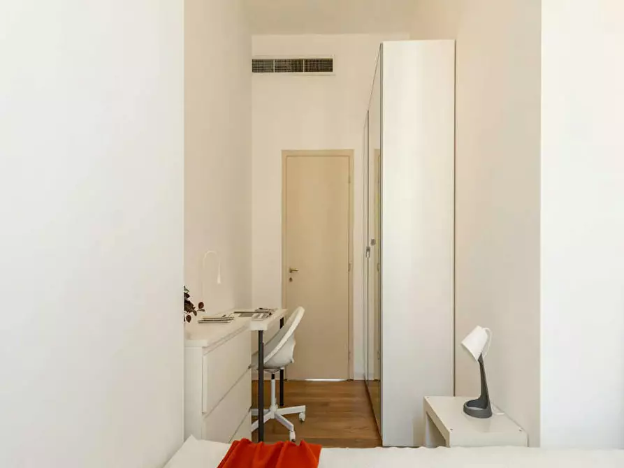 Immagine 4 di Camera in affitto  in Via Giovanni Battista Pergolesi a Milano