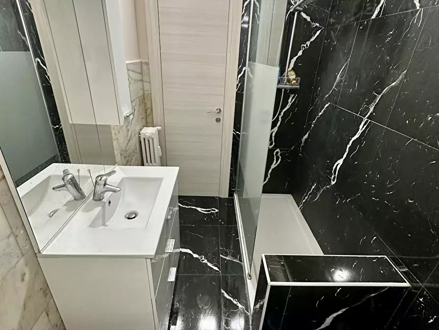 Immagine 4 di Camera in affitto  in Via Cesare Rasponi a Roma