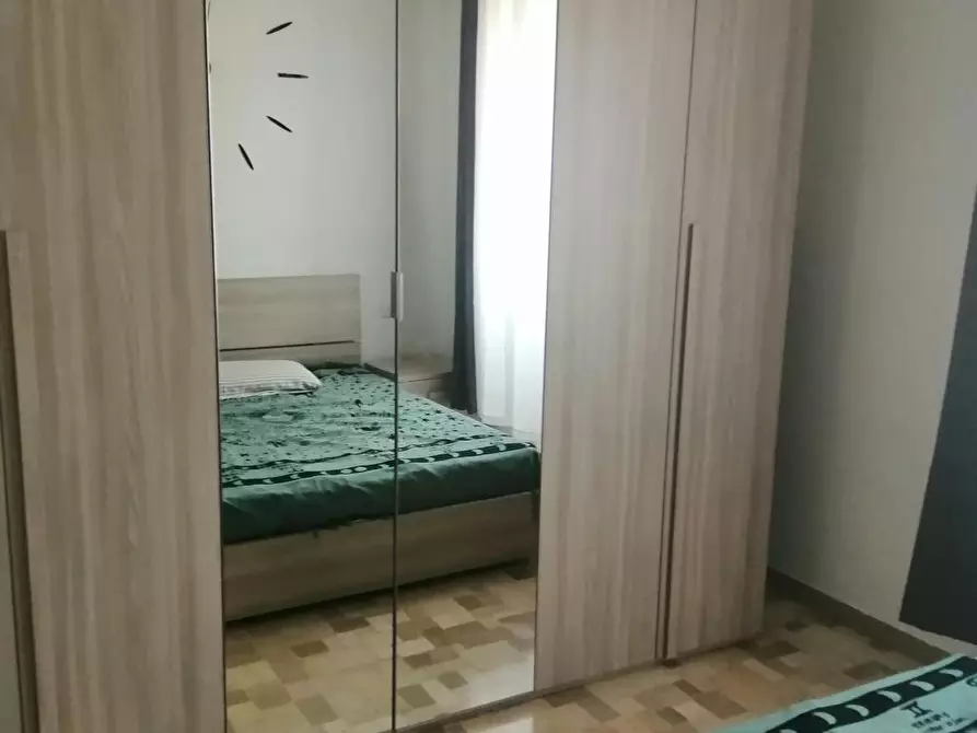 Immagine 2 di Camera in affitto  in Via Volturno a Milano