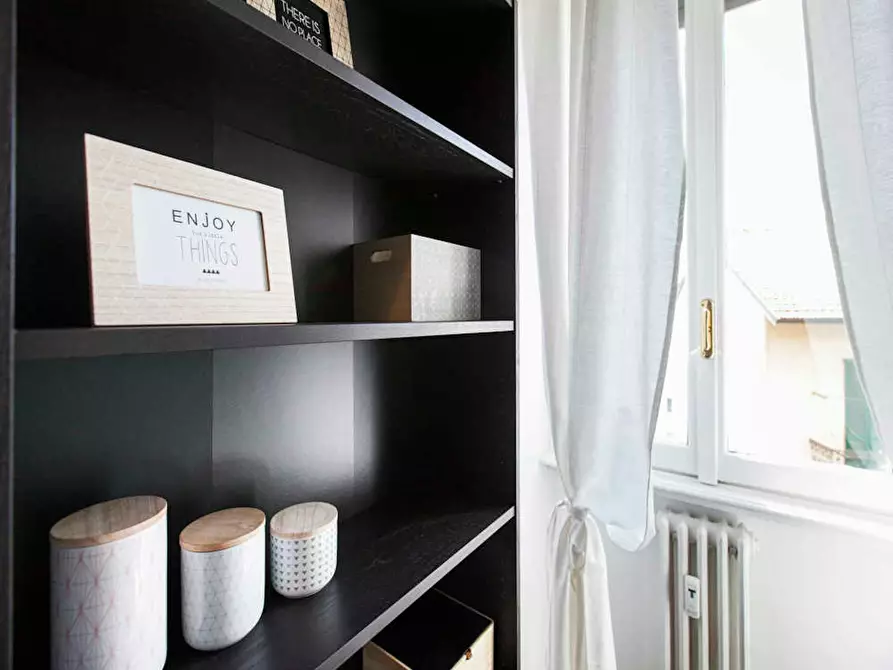 Immagine 6 di Camera in affitto  in Viale Emilio Caldara a Milano