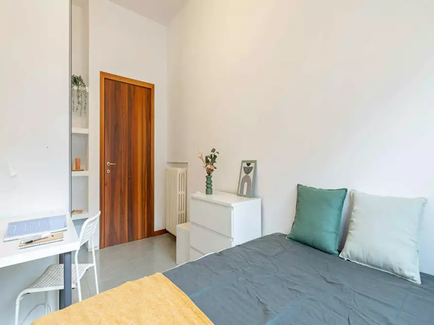 Immagine 4 di Camera in affitto  in Via Jacopo della Quercia a Milano