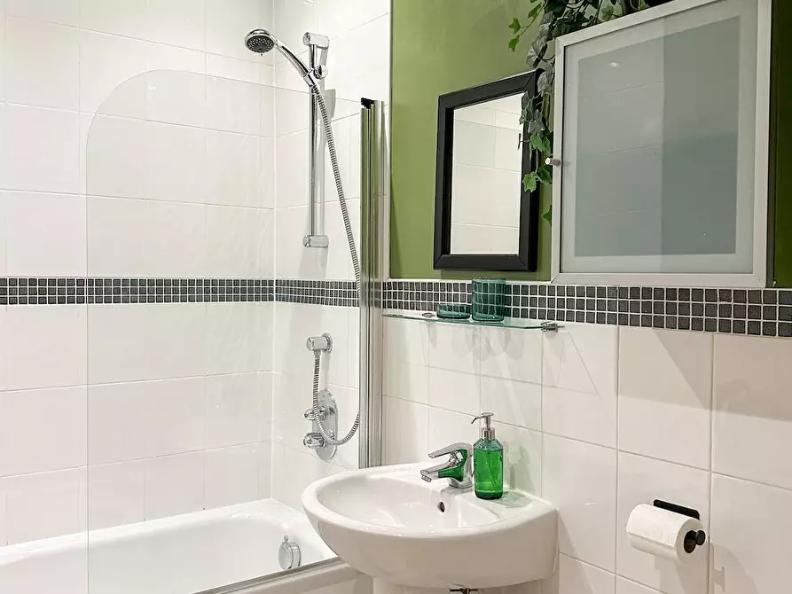 Immagine 3 di Appartamento in affitto  in Harrowby Road a 