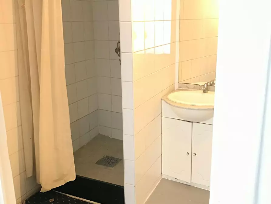 Immagine 9 di Appartamento in affitto  in Rue Saint-Bernard a Saint-Gilles