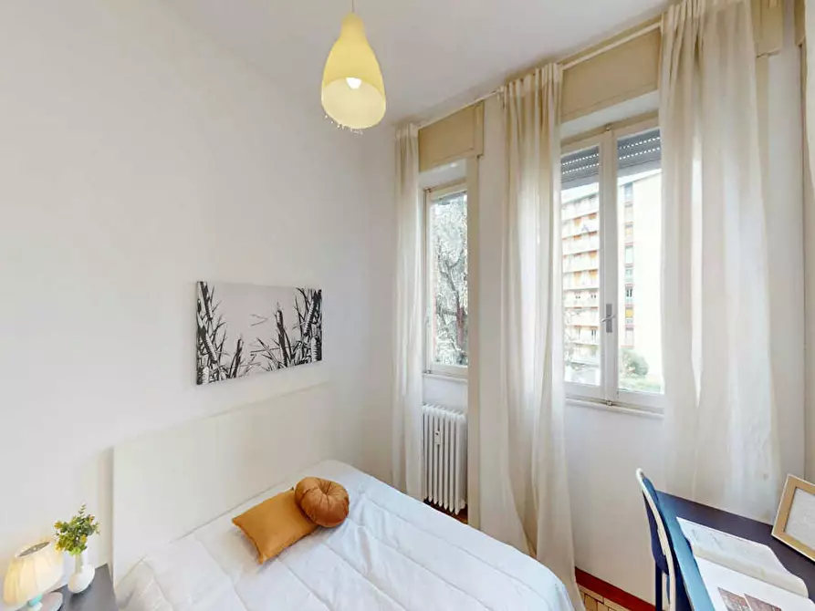 Immagine 3 di Camera in affitto  in Viale Legioni Romane a Milano