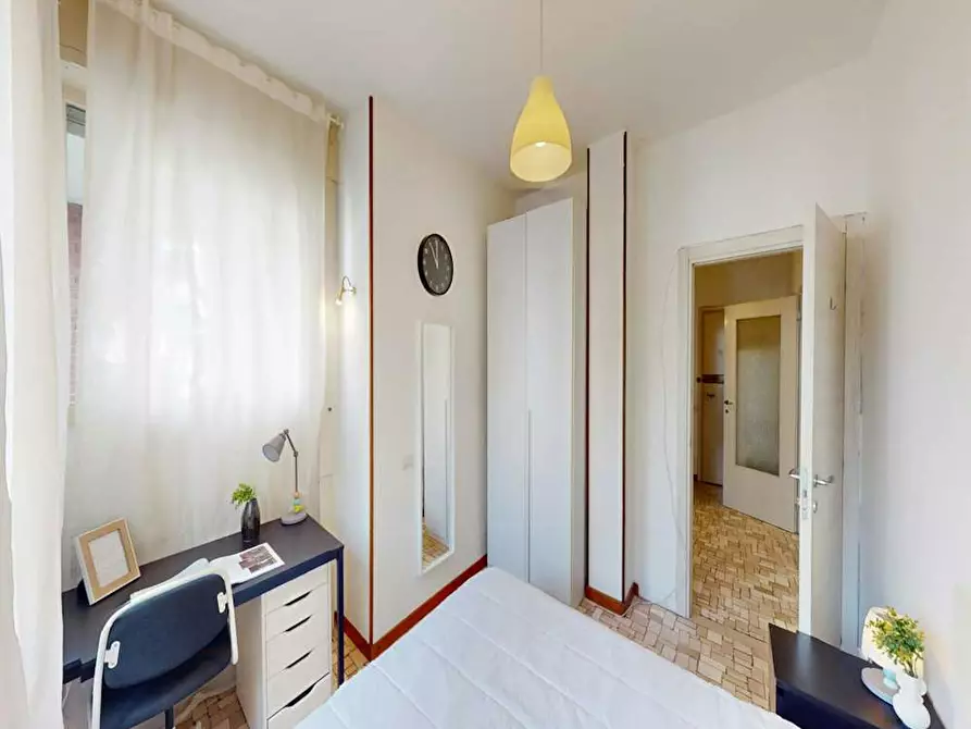 Immagine 1 di Camera in affitto  in Viale Legioni Romane a Milano