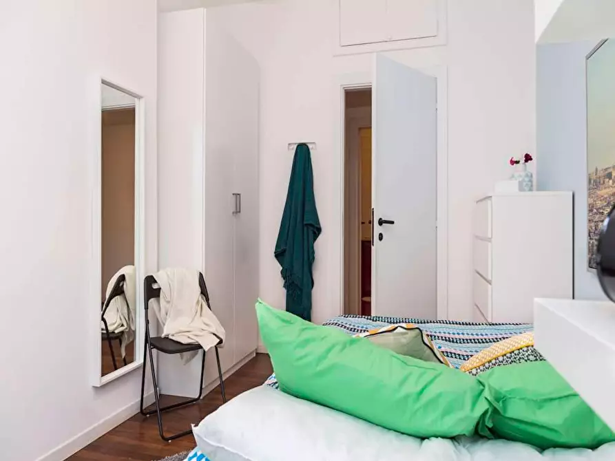 Immagine 7 di Camera in affitto  in Via Antonio Canova a Milano