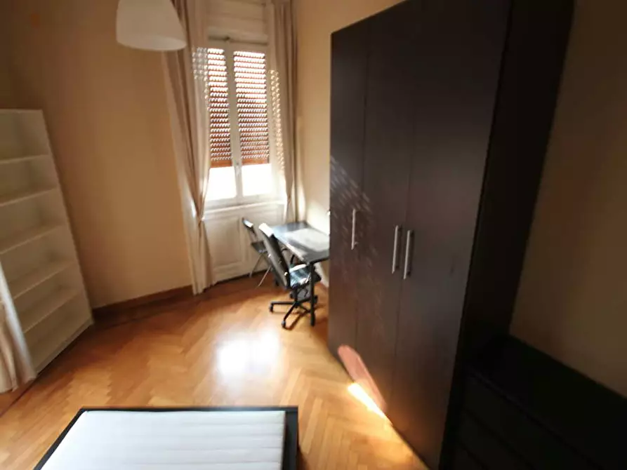 Immagine 10 di Camera in affitto  in Piazza Maria Adelaide di Savoia a Milano
