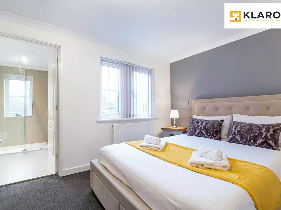 Immagine 5 di Casa indipendente in affitto  in High Street a 