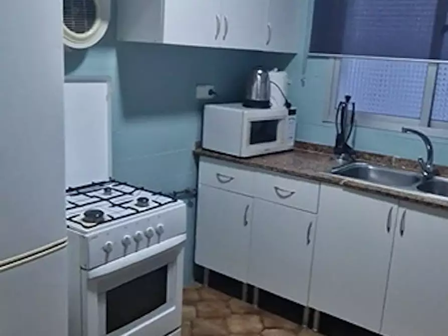 Immagine 8 di Camera in affitto  in Calle Marqués de Montortal a Valencia