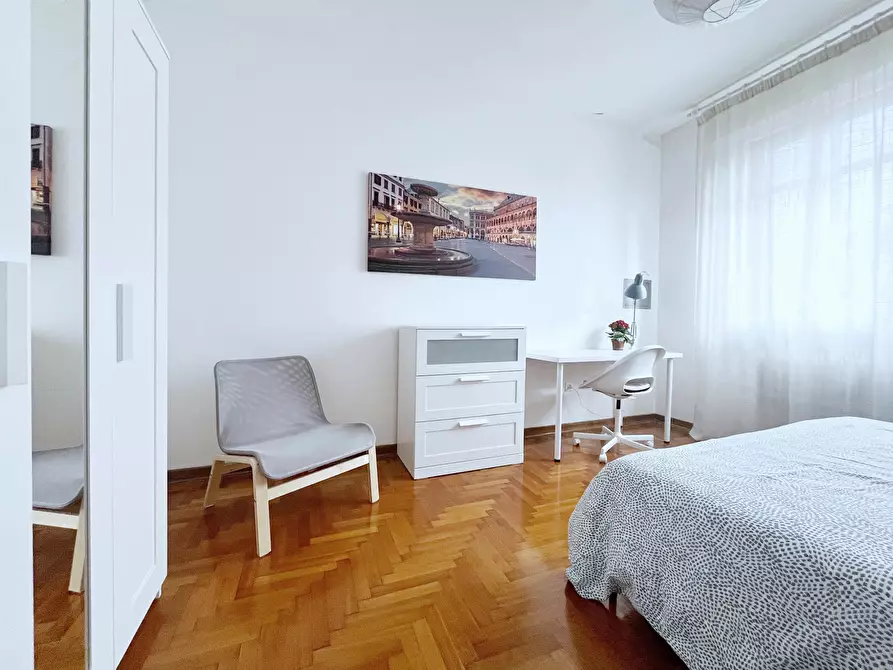 Immagine 2 di Camera in affitto  in Via Tripoli a Padova