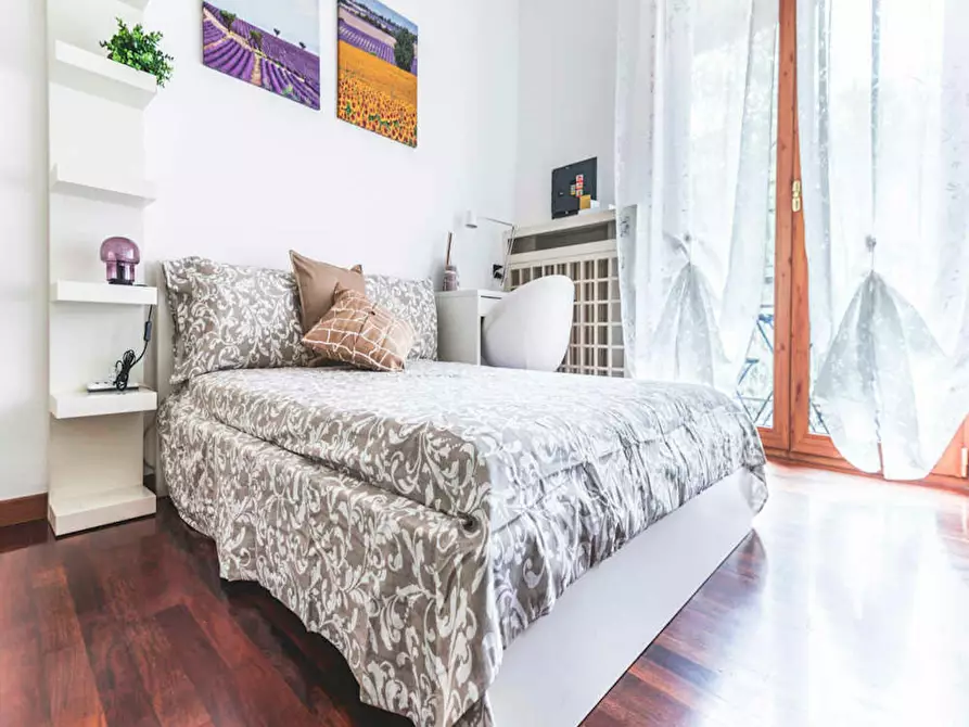 Immagine 1 di Camera in affitto  in Via Ippodromo a Milano