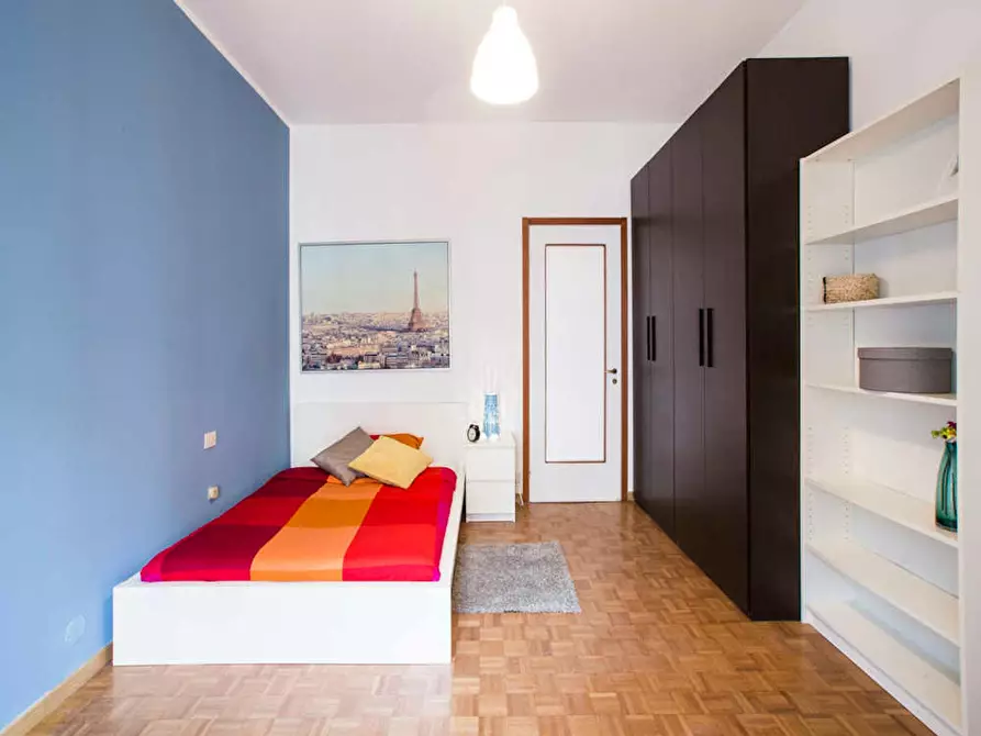 Immagine 1 di Camera in affitto  in Via Don Carlo Gnocchi a Milano