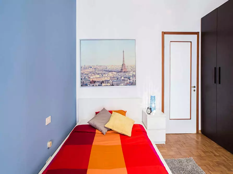 Immagine 5 di Camera in affitto  in Via Don Carlo Gnocchi a Milano