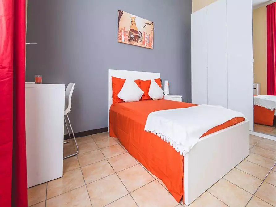 Immagine 5 di Camera in affitto  in Viale Monza a Milano