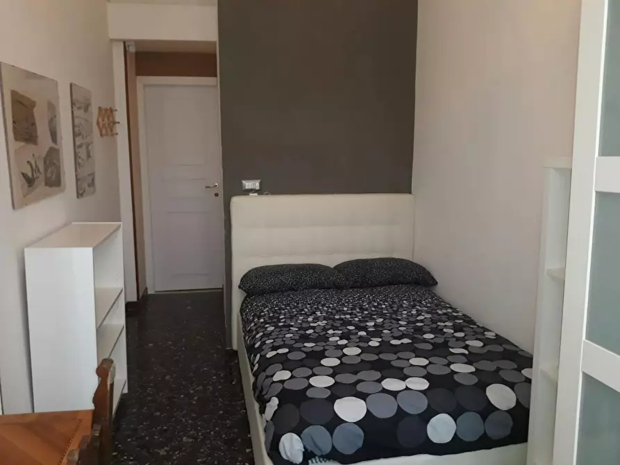 Immagine 3 di Camera in affitto  in Via di Santa Lucia a Firenze