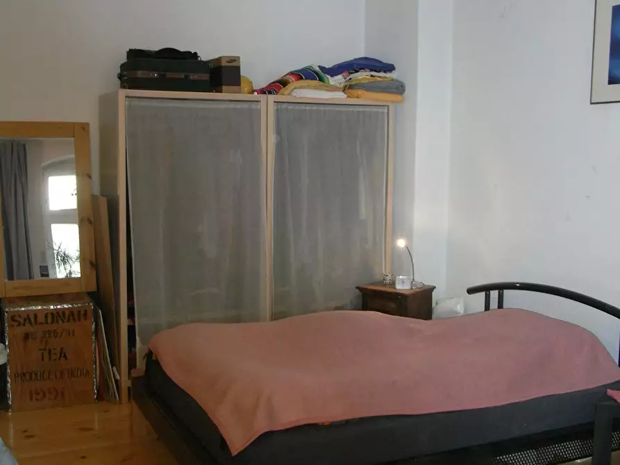 Immagine 5 di Appartamento in affitto  in Schliemannstraße a Berlin