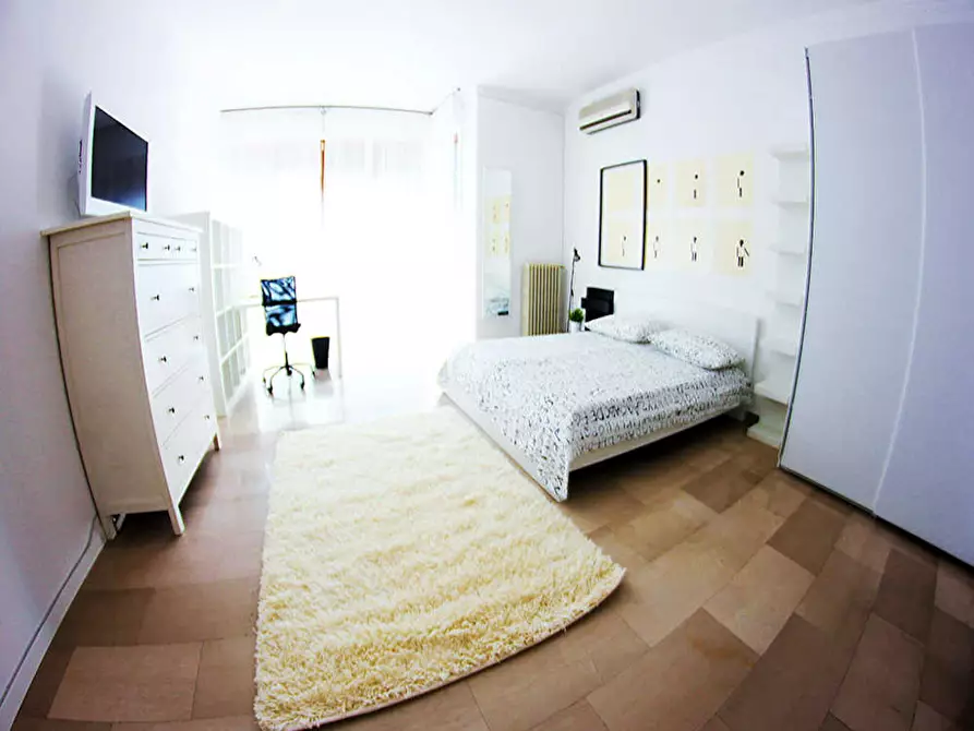Immagine 2 di Camera in affitto  in Via Francesco Nava a Milano