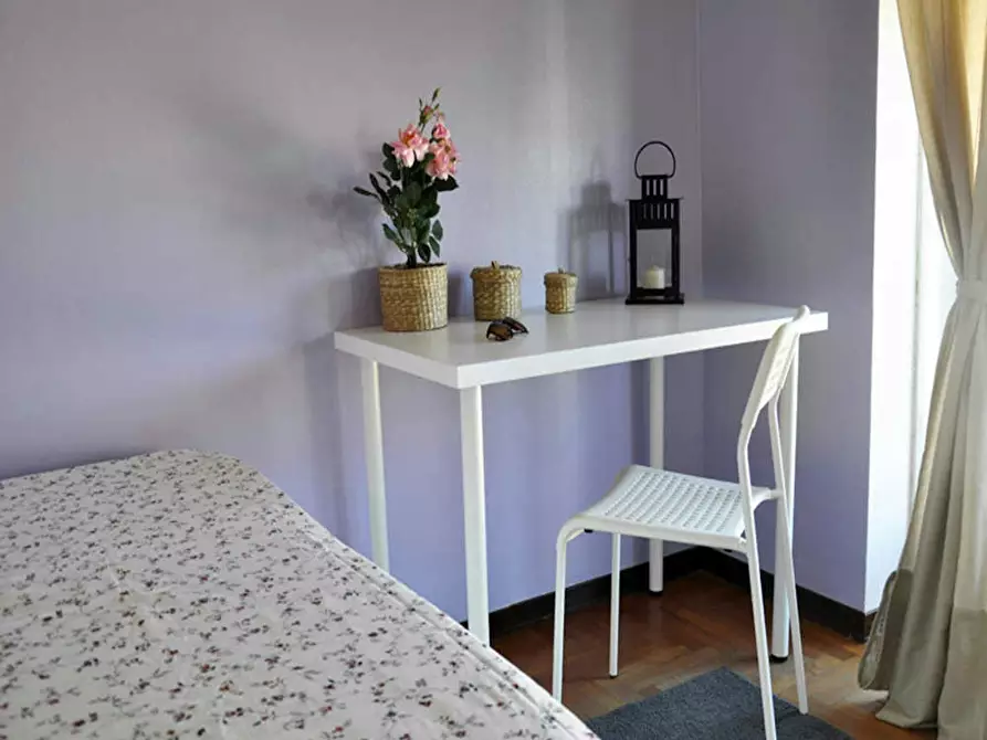 Immagine 9 di Camera in affitto  in Via Mauro Macchi a Milano