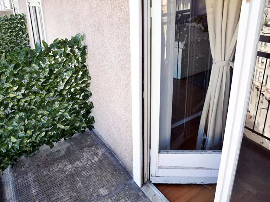 Immagine 10 di Camera in affitto  in Via Mauro Macchi a Milano