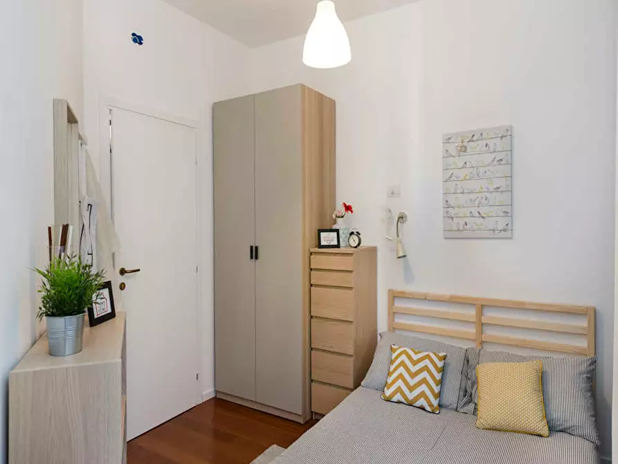 Immagine 2 di Camera in affitto  in Via San Vincenzo a Milano