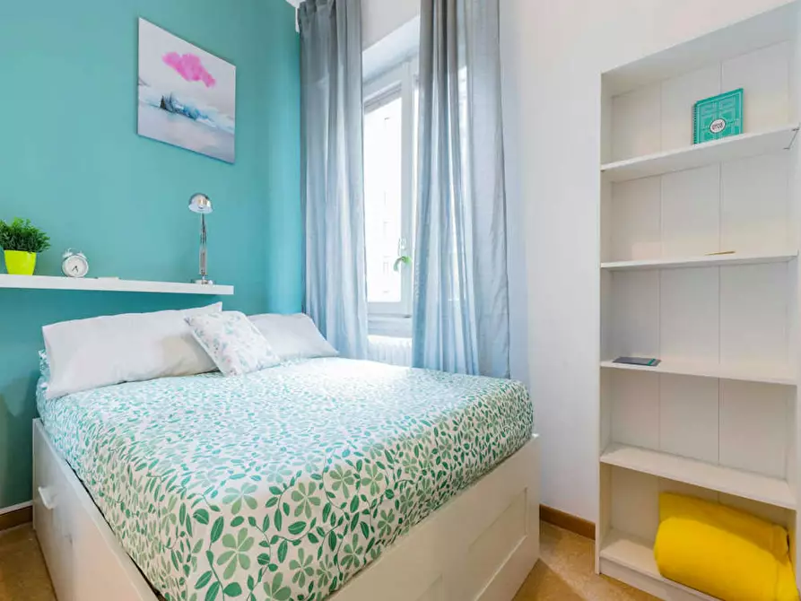 Immagine 3 di Camera in affitto  in Via Galileo Galilei a Milano