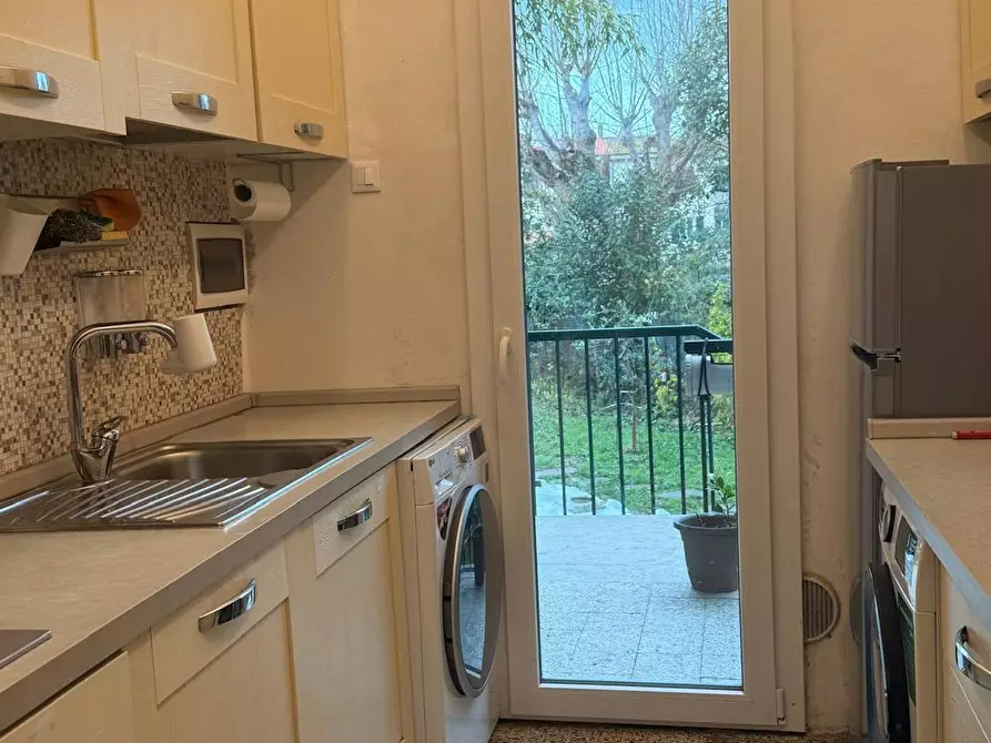 Immagine 6 di Camera in affitto  in Via Andrea Costa a Pisa